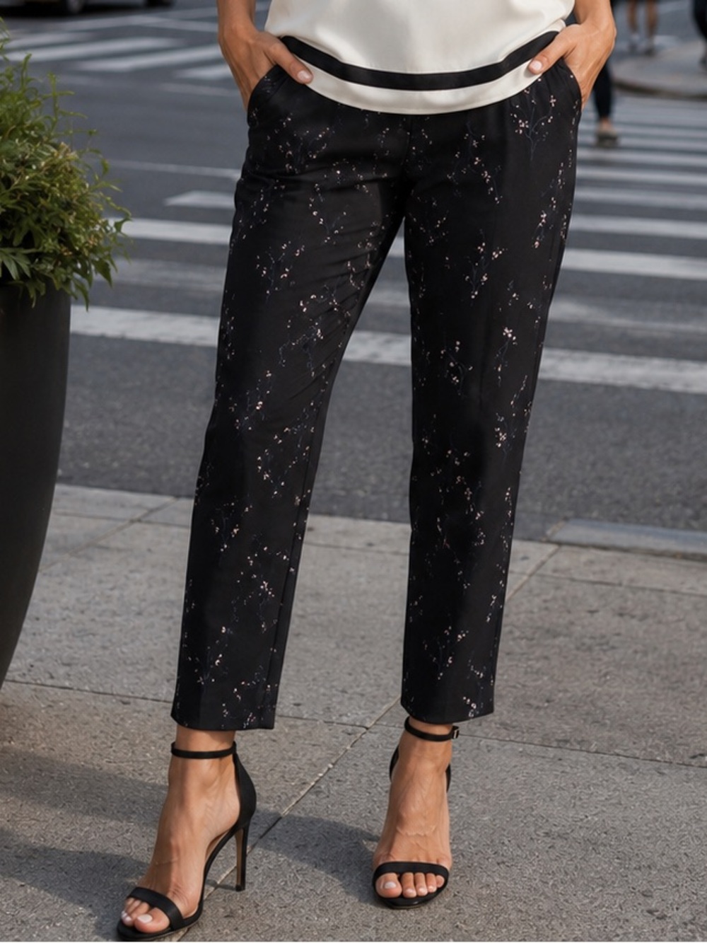Reitmans Black Floral Ladies Dress Pant.